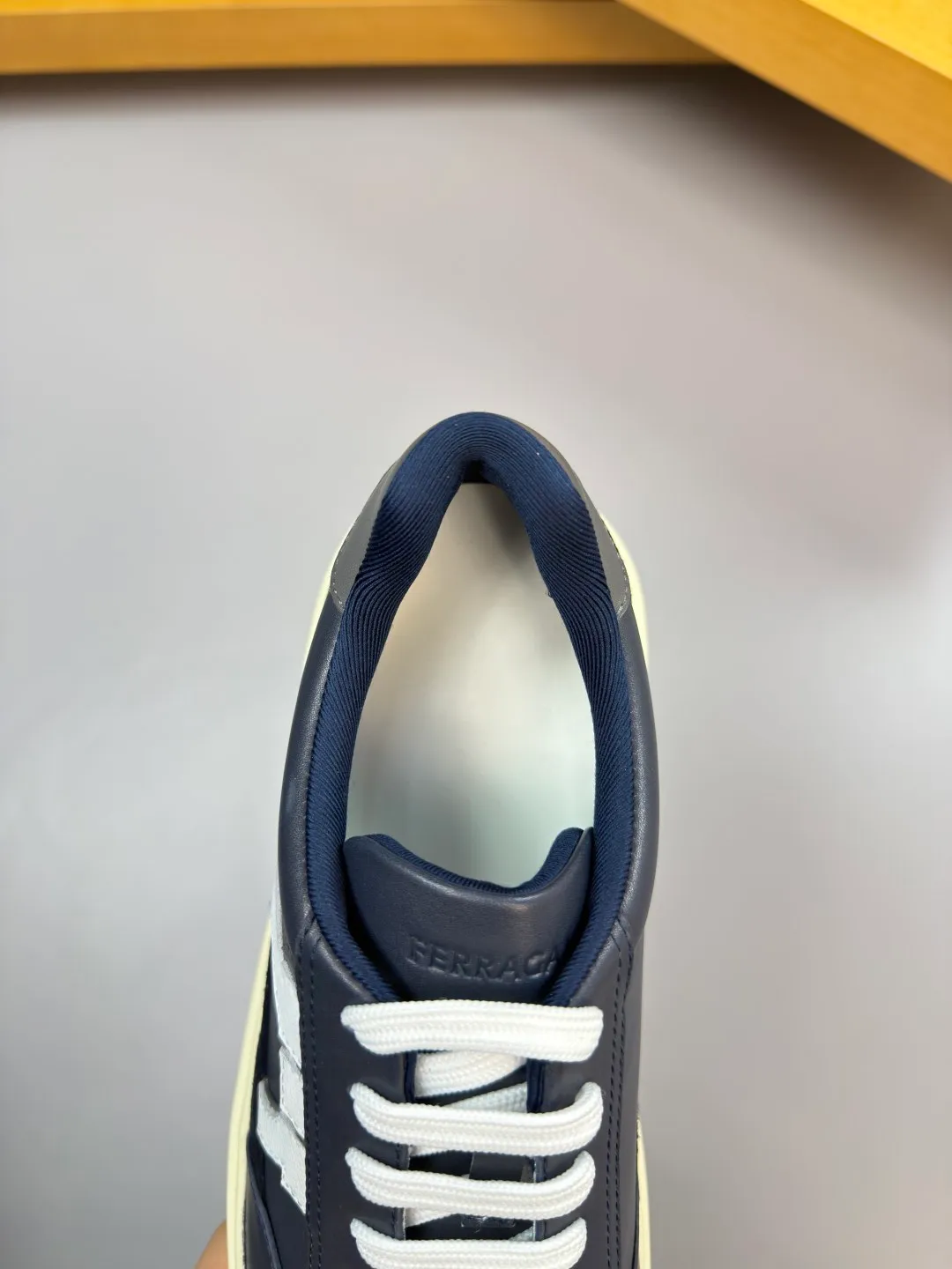 Men's men's shoes 💰440 [New style] 🏃‍♂️🏃‍♂️[Ferragamo] Ferragamo - High-end quality original order·Casual sports shoes -Upper: 🔝Nappa calfskin, suede calfskin, shoe body. Sewing brand totem, tongue air pressure brand logo -Inner: water-dyed cowhide -Outsole: ultra-light TPU foam rubber; molded outsole -Ultra-high quality control and fine workmanship: outstanding (high-end, extravagance, grade) -Size: 38-45 (46, can be customized)